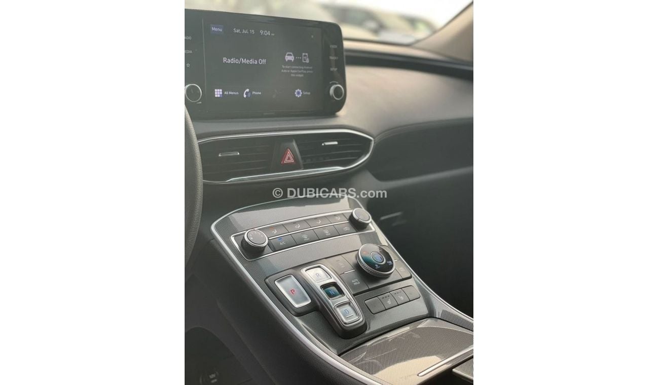 Hyundai Santa Fe *Offer*2022 Hyundai Santa Fe 2.5L V4 AWD 4X4 MidOption+ Great Condition - UAE PASS