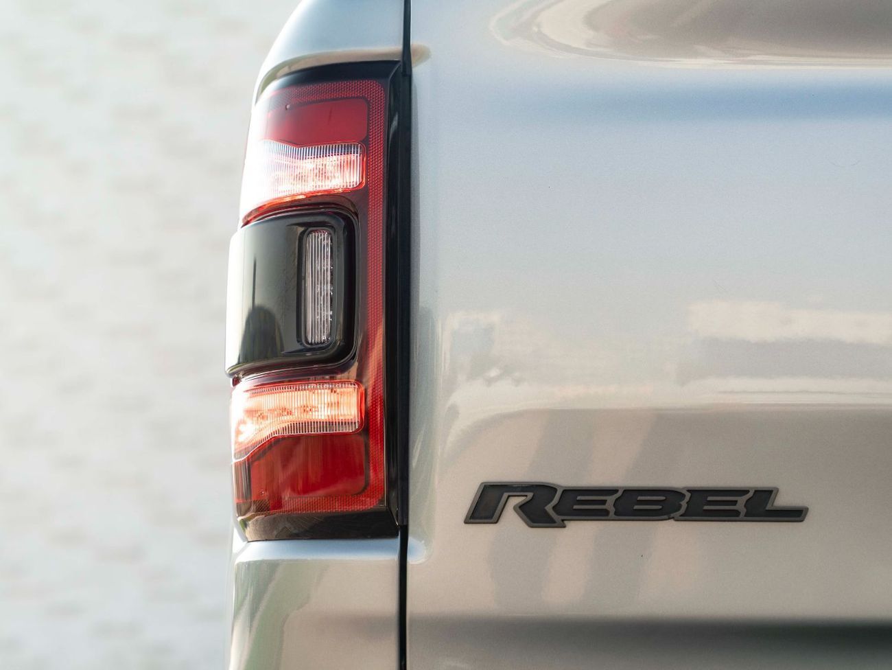 رام 1500 Rebel Crew Cab 5.7L