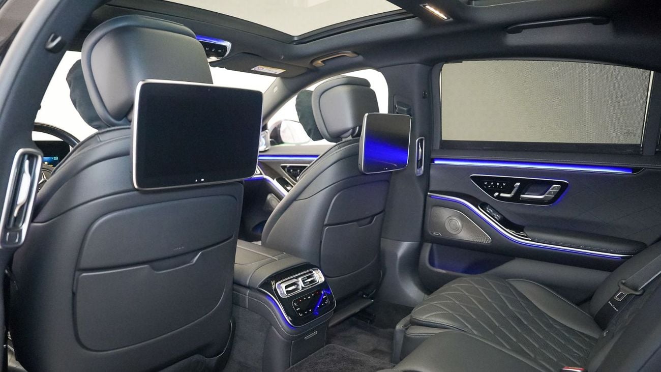 Mercedes-Benz S 500 4MATIC 3.0L AMG Line | Special Offer | AED 5,631 PM | S63 Styling, Chauffeur Package |