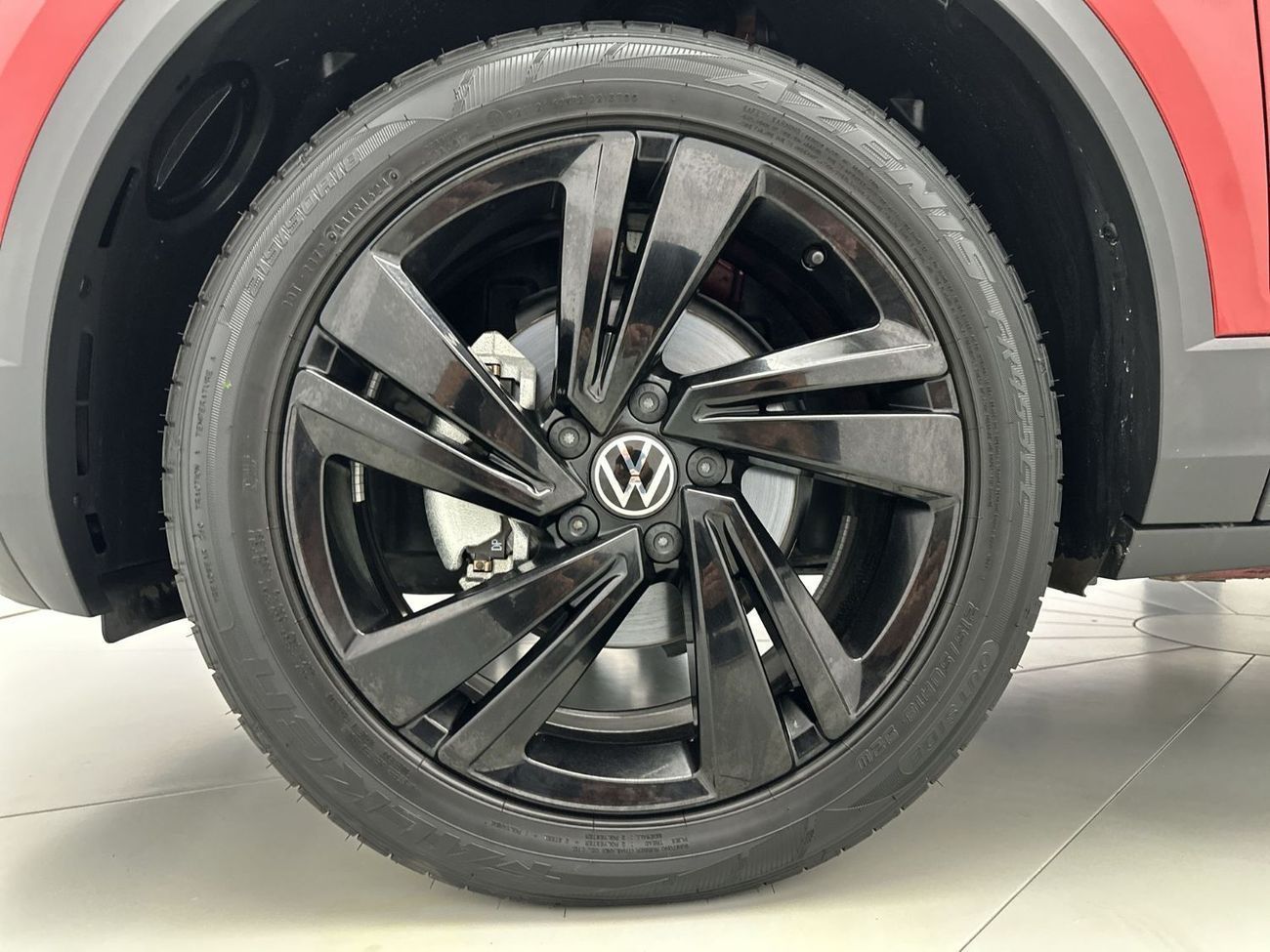 فولكس واجن T ROC STYLE with Black Style Package 1.4L | 17,100 AED SAVINGS from New Car | Upgraded Alloys & Prem