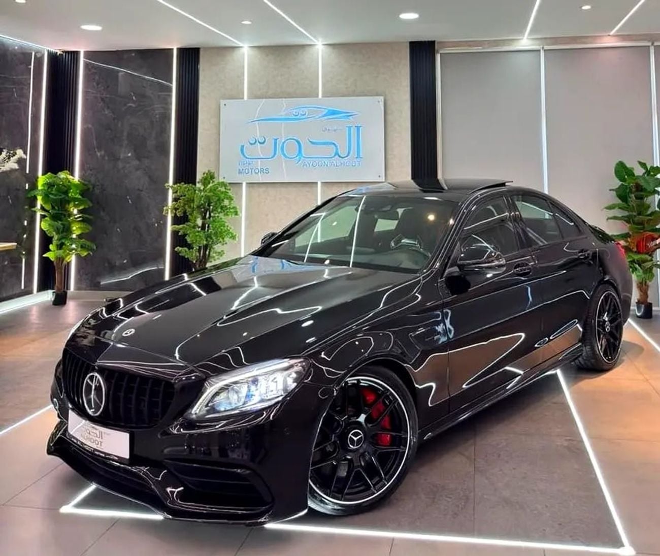 مرسيدس بنز C 63 S ELITE AMG SPECIAL MERCEDES C63S V8 || GCC || TOP OPTIONS || FORGED CARBON FIBER || RADAR LANE ASSIST