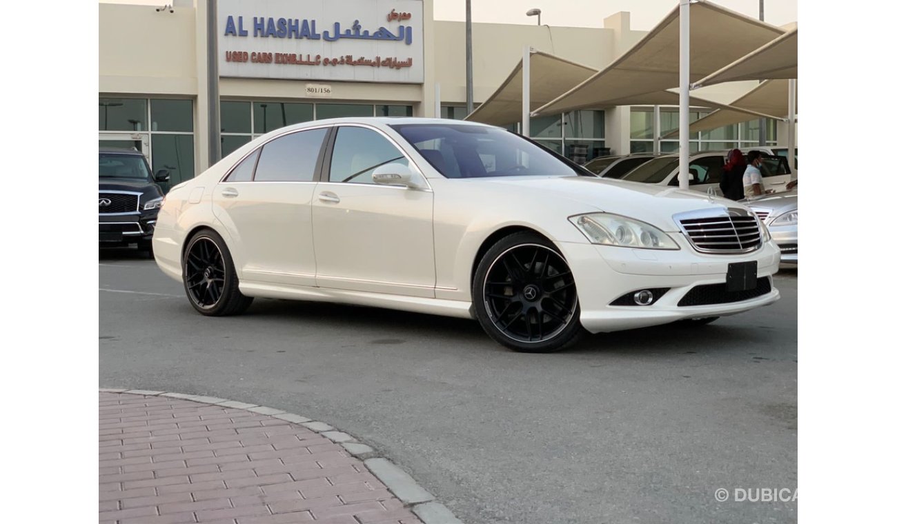 Mercedes-Benz S 550 Mercedes benz S550 MODEL 2009 car prefect condition full option low mileage sun roof leather seats b