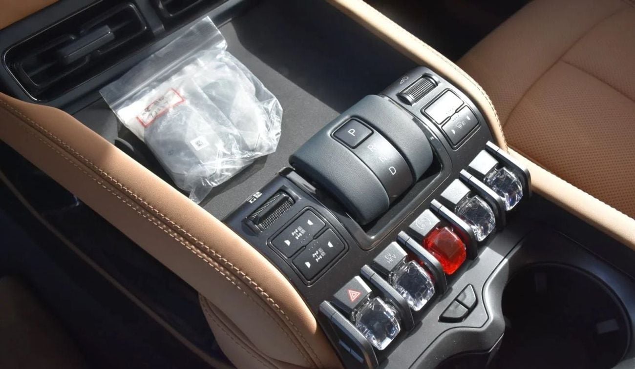 BYD Leopard 5 BYD LEOPARD 5 ULTRA