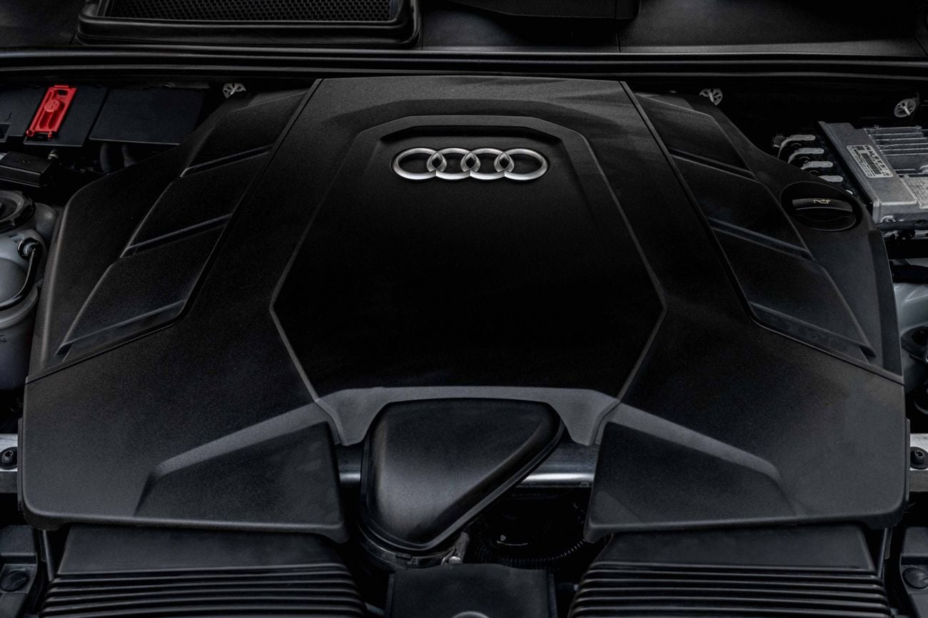 Audi Q8 Q8 55 TFSI Quattro S-Line | 4,015 P.M | 0% Downpayment | Audi Warranty!