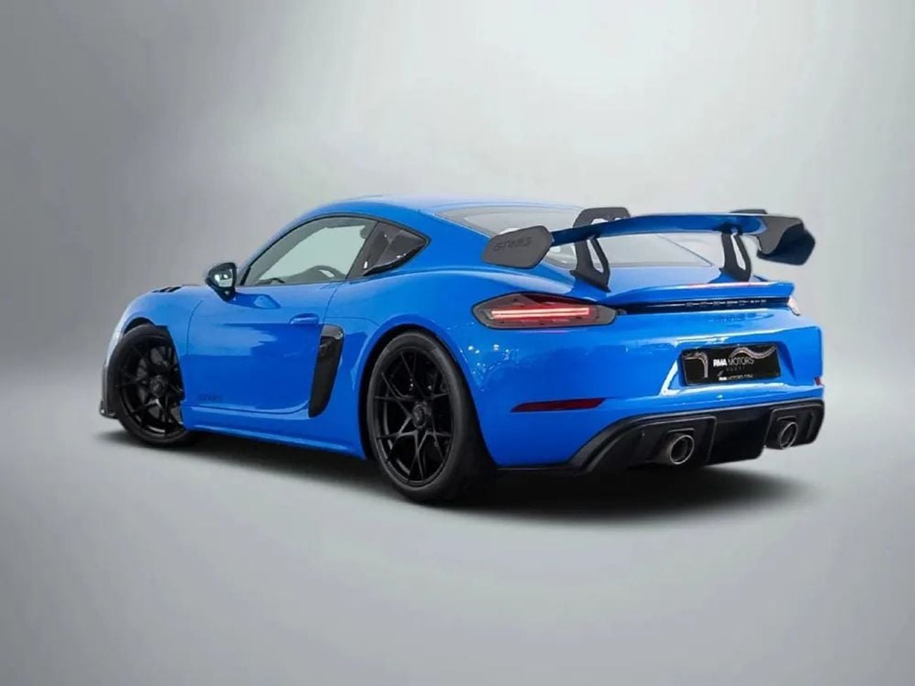 بورش كايمان 718 GT4 RS Weissach Pack
