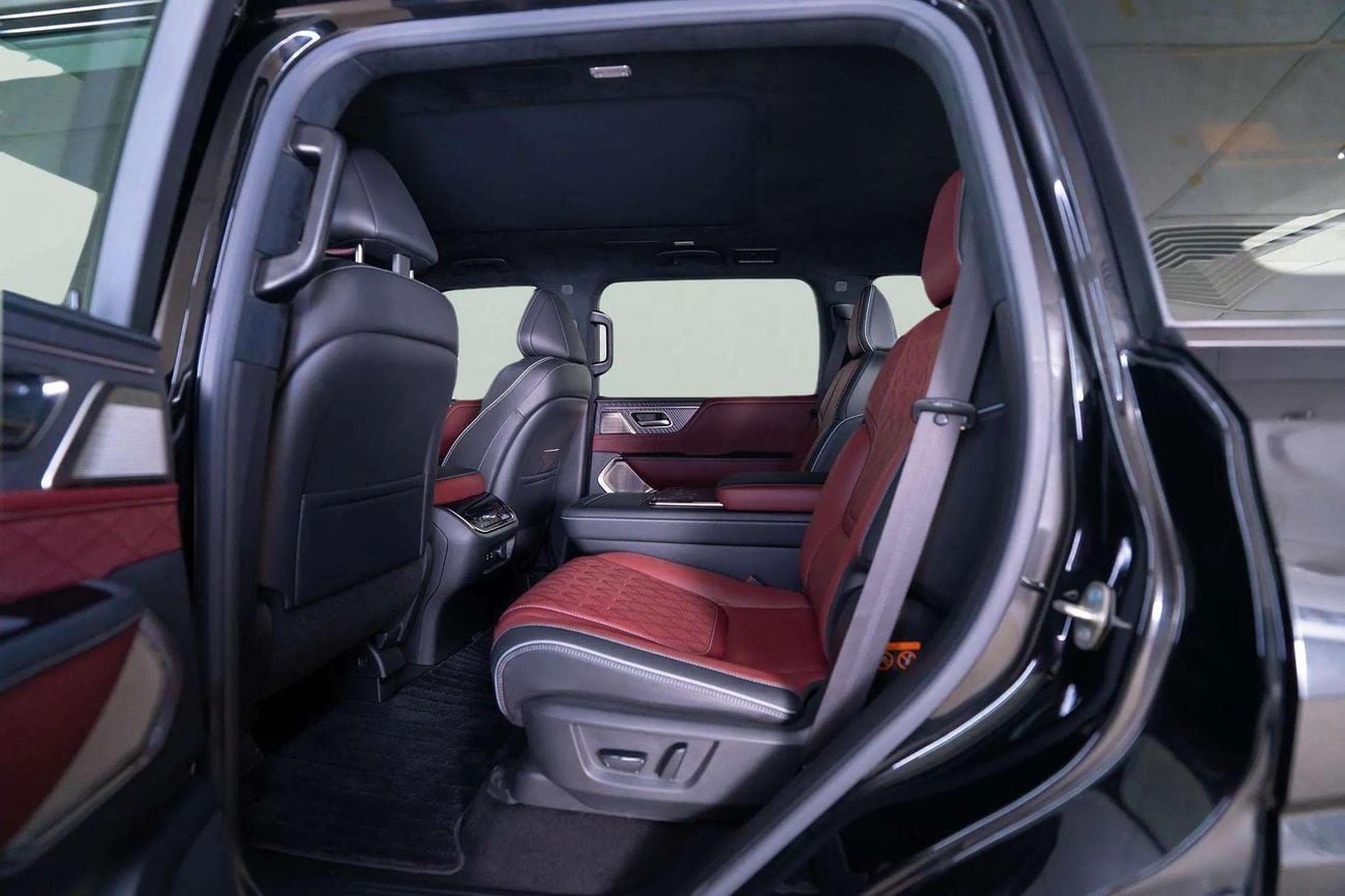 Infiniti QX80 AUTOGRAPH CAPTAIN CHAIRS AUTOGRAPH 3.5