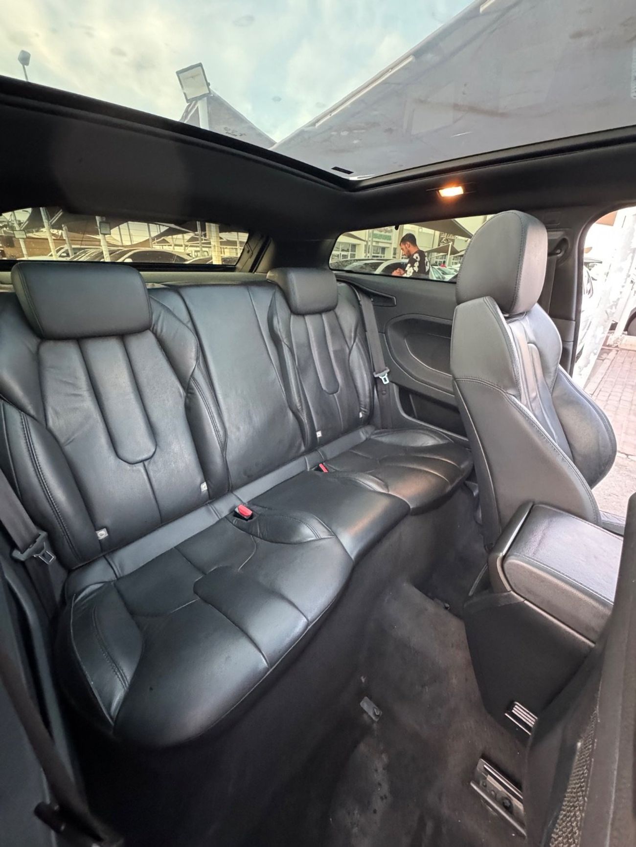 لاند روفر رانج روفر إيفوك HSE 2.0L Convertible