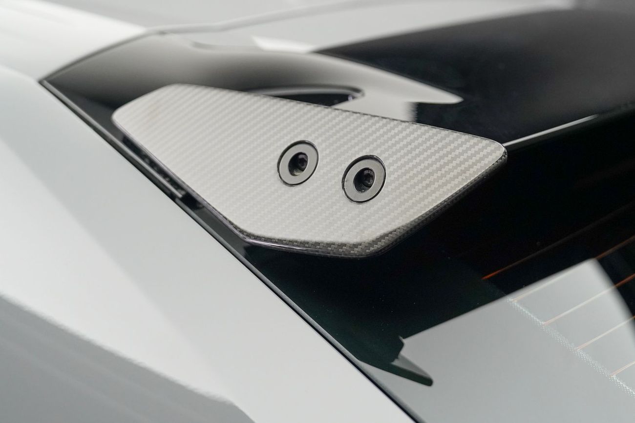 لامبورغيني اوروس 4.0T V8 Performante