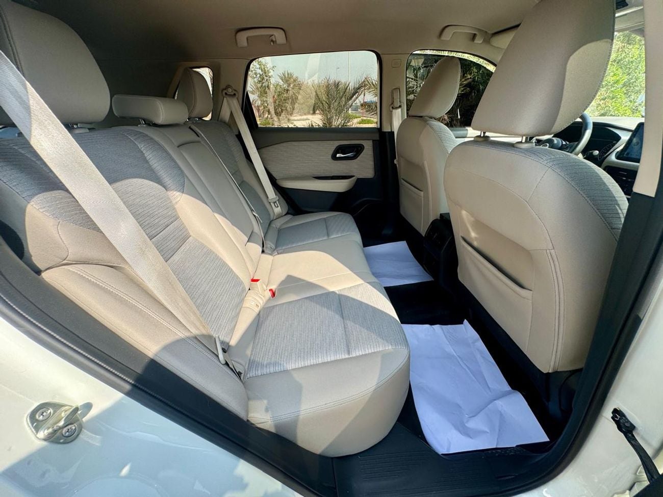 نيسان إكس تريل S 2.5L (169 HP) FWD (5 Seater)