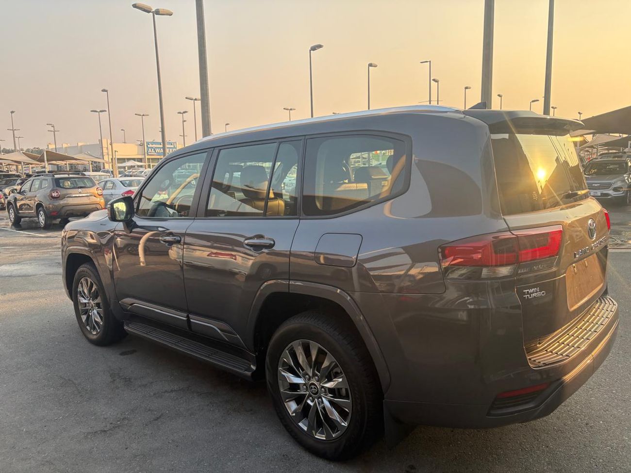 Toyota Land Cruiser GXR 3.5L