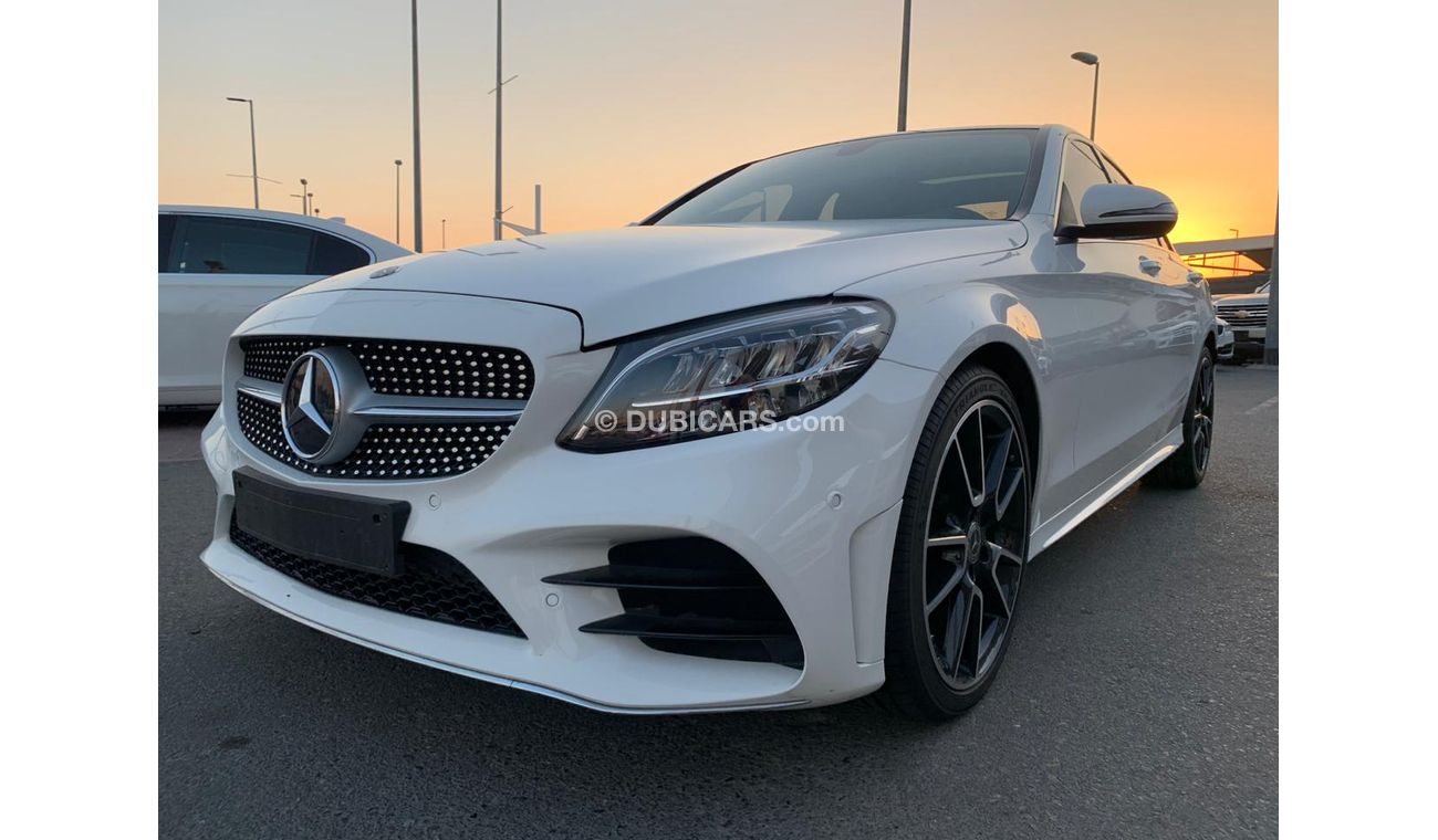 Mercedes-Benz C 200 Mercedes C 200_Gcc_2021_Excellent_Condition _Full option