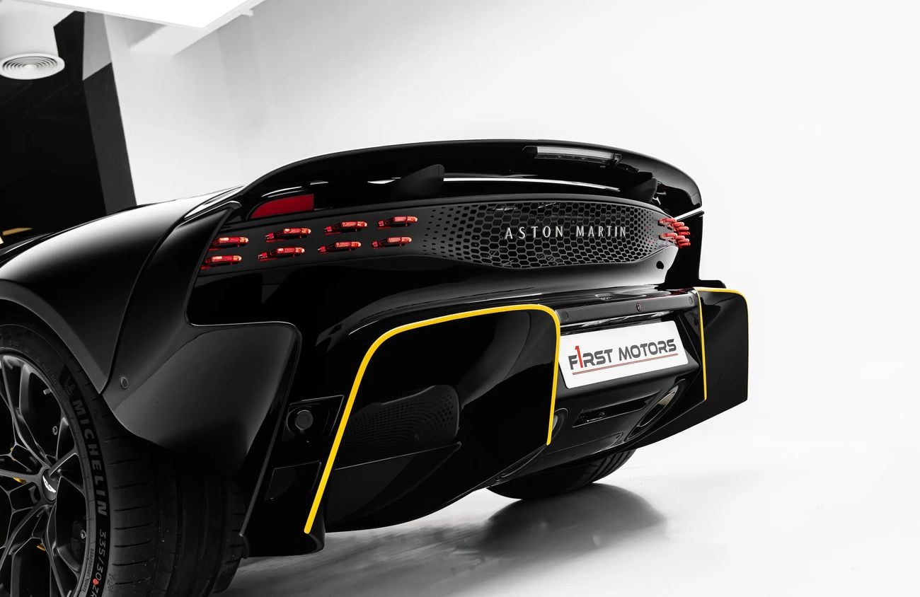 Aston Martin Valhalla 4.0L V8 Twin-Turbo Engine + eMotors