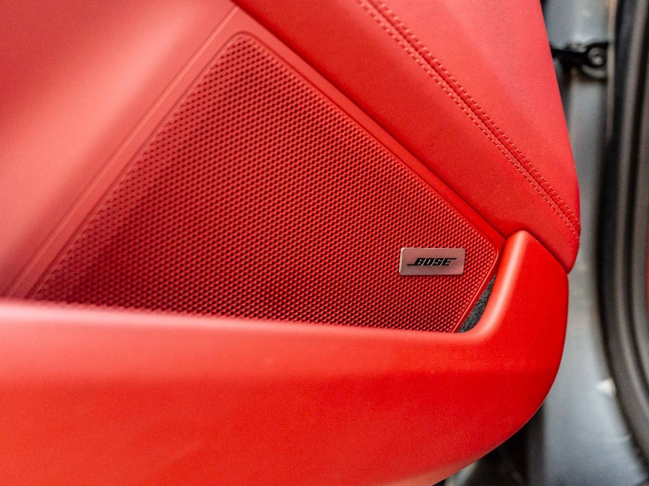 Porsche 911 Carrera 3.0L (444 HP) Coupe