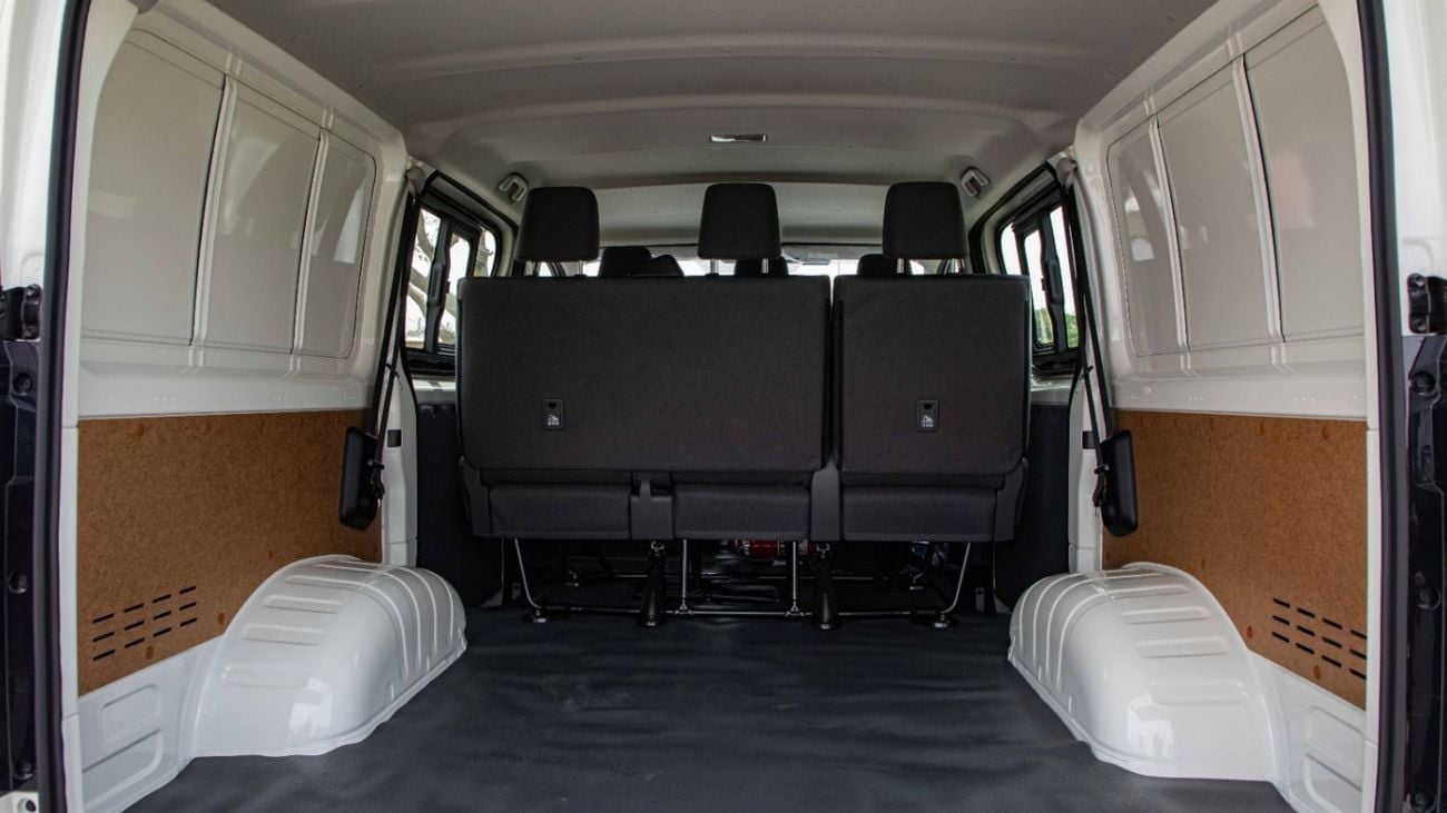 تويوتا هاياس STD ROOF | 6S P | 3.5 L | MT | GL RB | 3 Years Warranty | For Local Registration +10%