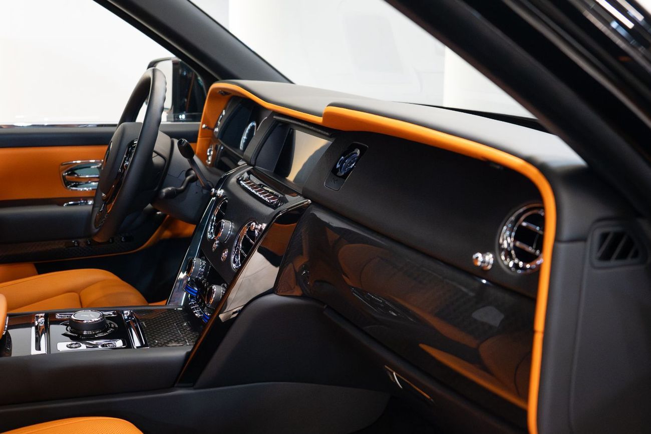 رولز رويس كولينان - BLACK BADGE | 2022 | European | Fully Loaded | Low Mileage