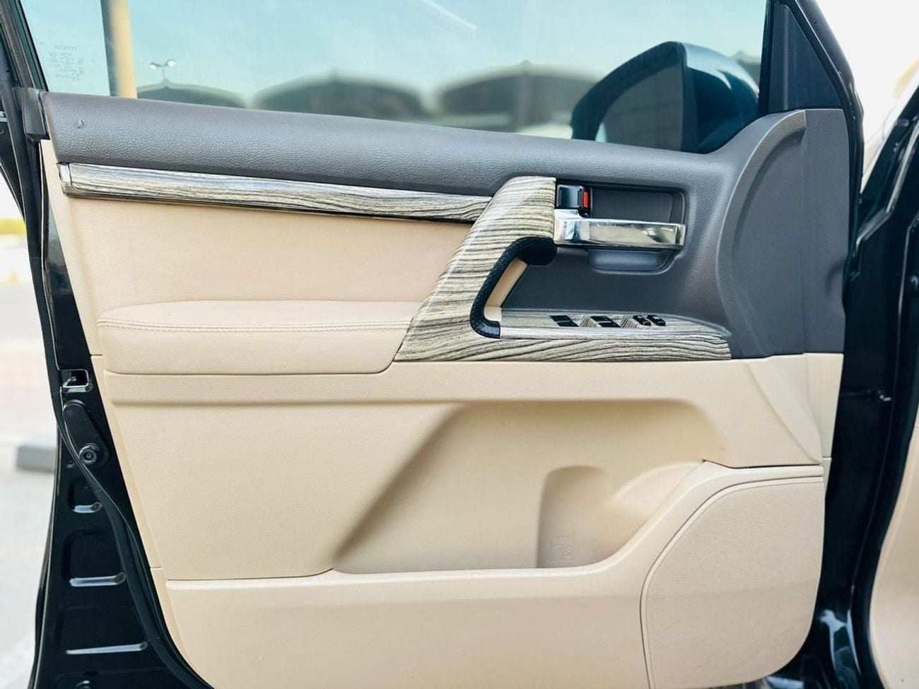 Toyota Land Cruiser GXR Toyota Landcruiser 2019 Facelift 2024 V6