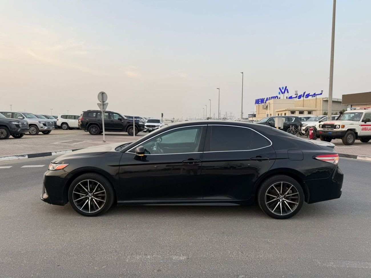 تويوتا كامري SE 2.5L (181 HP)