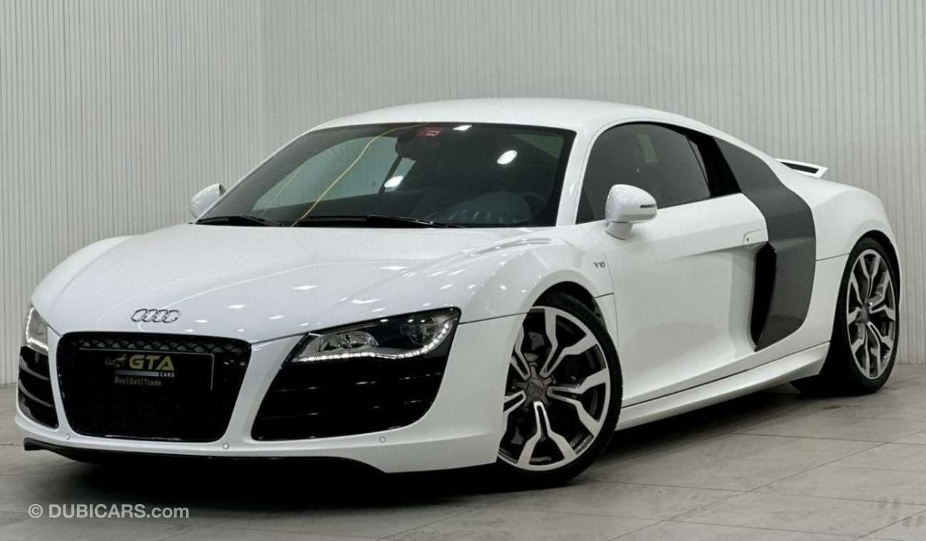 أودي R8 2013 Audi R8 V10 Coupe, Very Low Kms, Excellent Condition, GCC