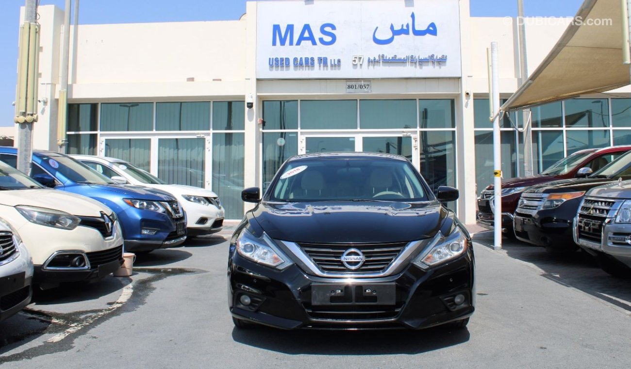 Nissan Altima SV ACCIDENT FREE - GCC- CAR IS IN PERFECT CONDITION INSIDE OUT