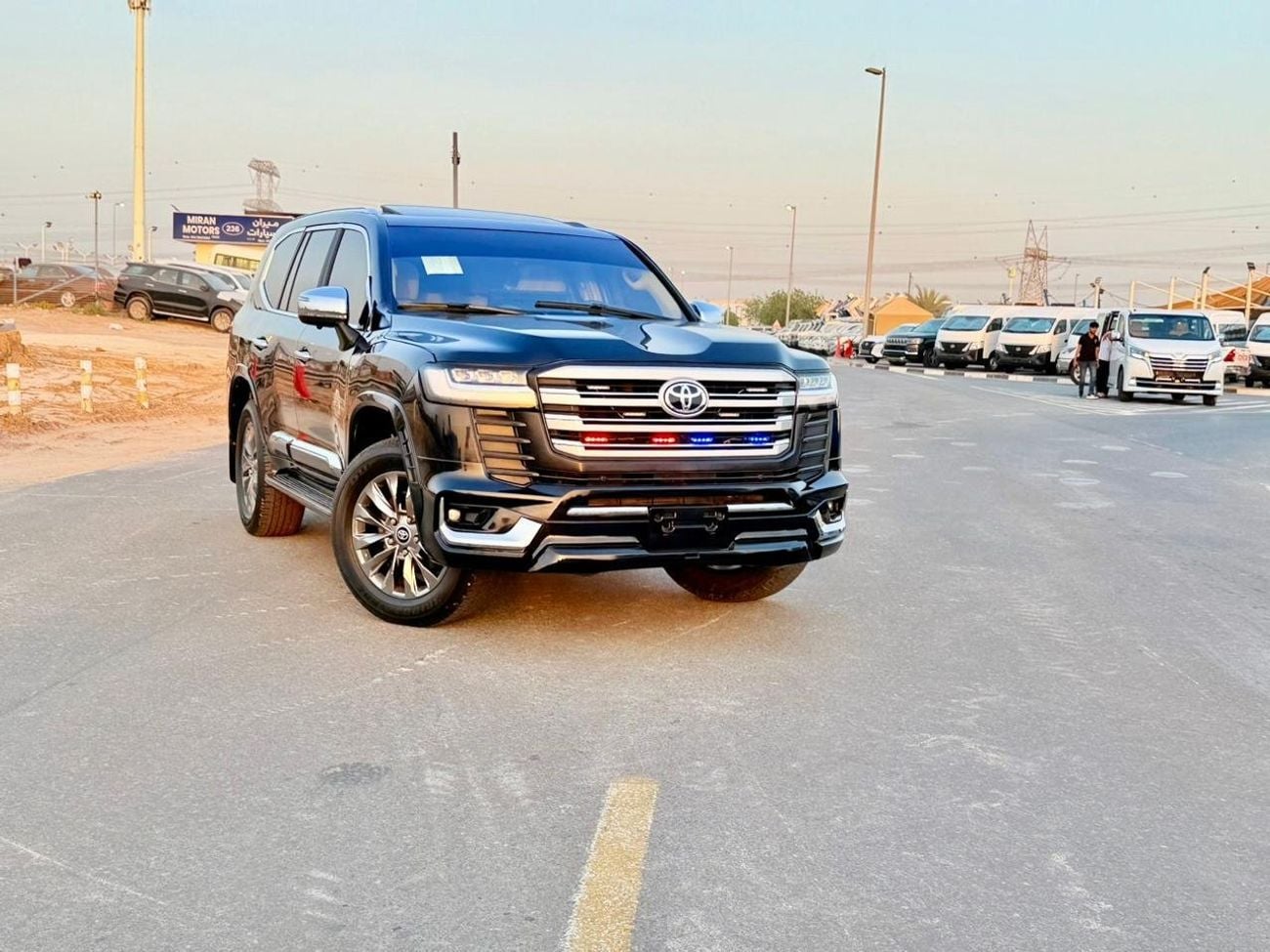 Toyota Land Cruiser GXR Toyota landcuriser 2019 upgrade inside and outside 4.0L full option petrol