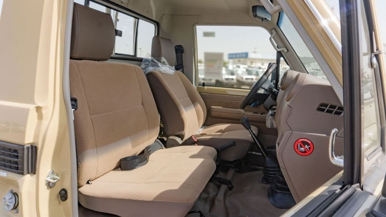 Toyota Land Cruiser Pick Up 2024 Toyota LC79 4.0L petrol Manual transmission