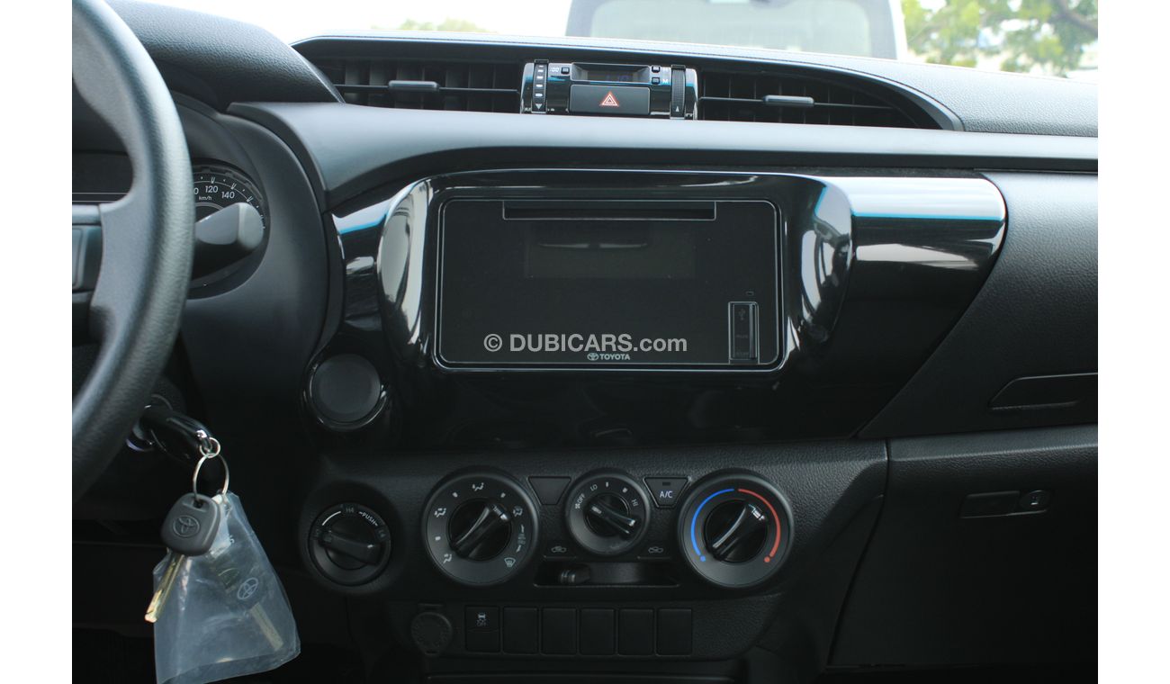 Toyota Hilux 2.4L 4CY DIESEL / NARROW BODY MANUAL WINDOWS 2022 WHITE (CODE # 9424)