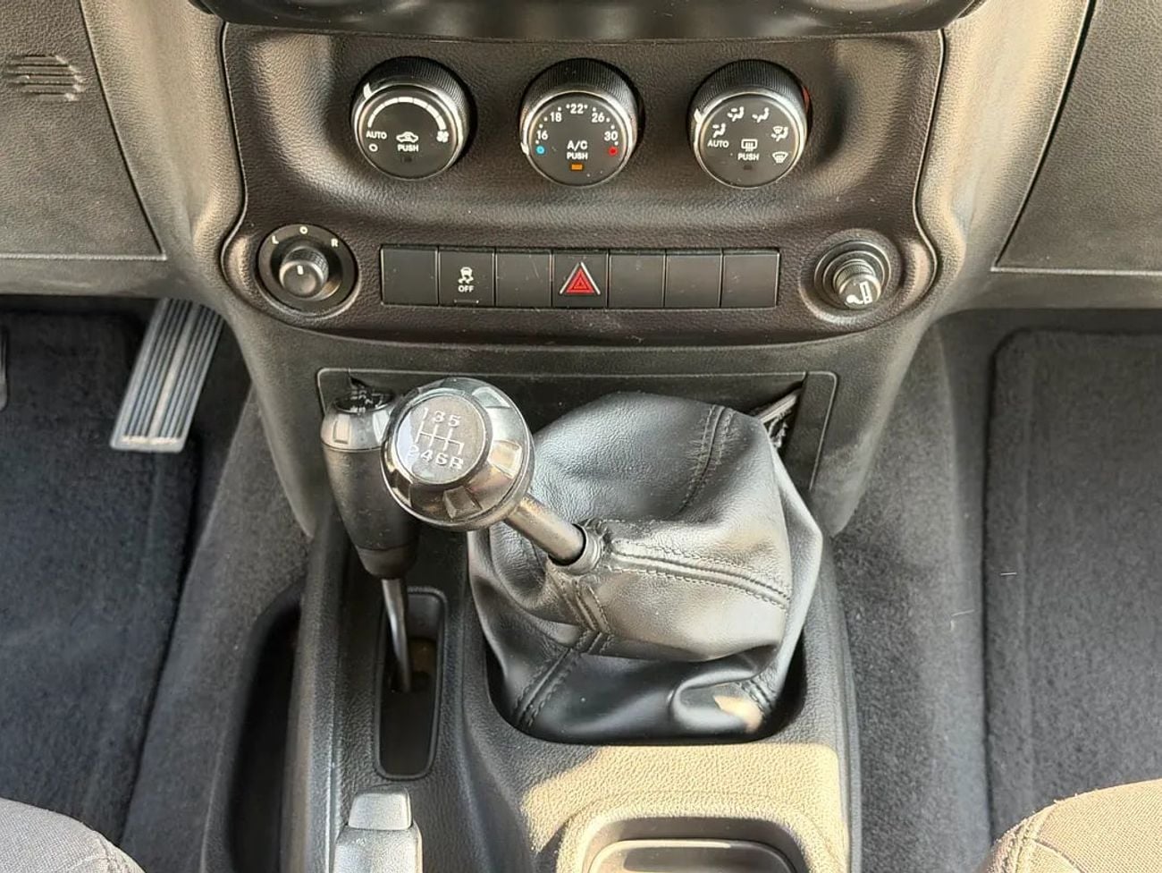 جيب رانجلر سبورت Manual | GCC Specs