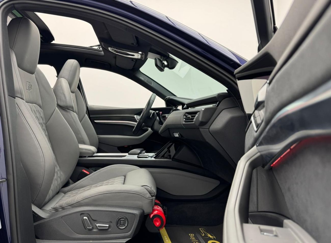 Audi etron 2023 Audi E-Tron S Sportback, 2026 Audi Warranty, 2028 Audi Service Pack, GCC