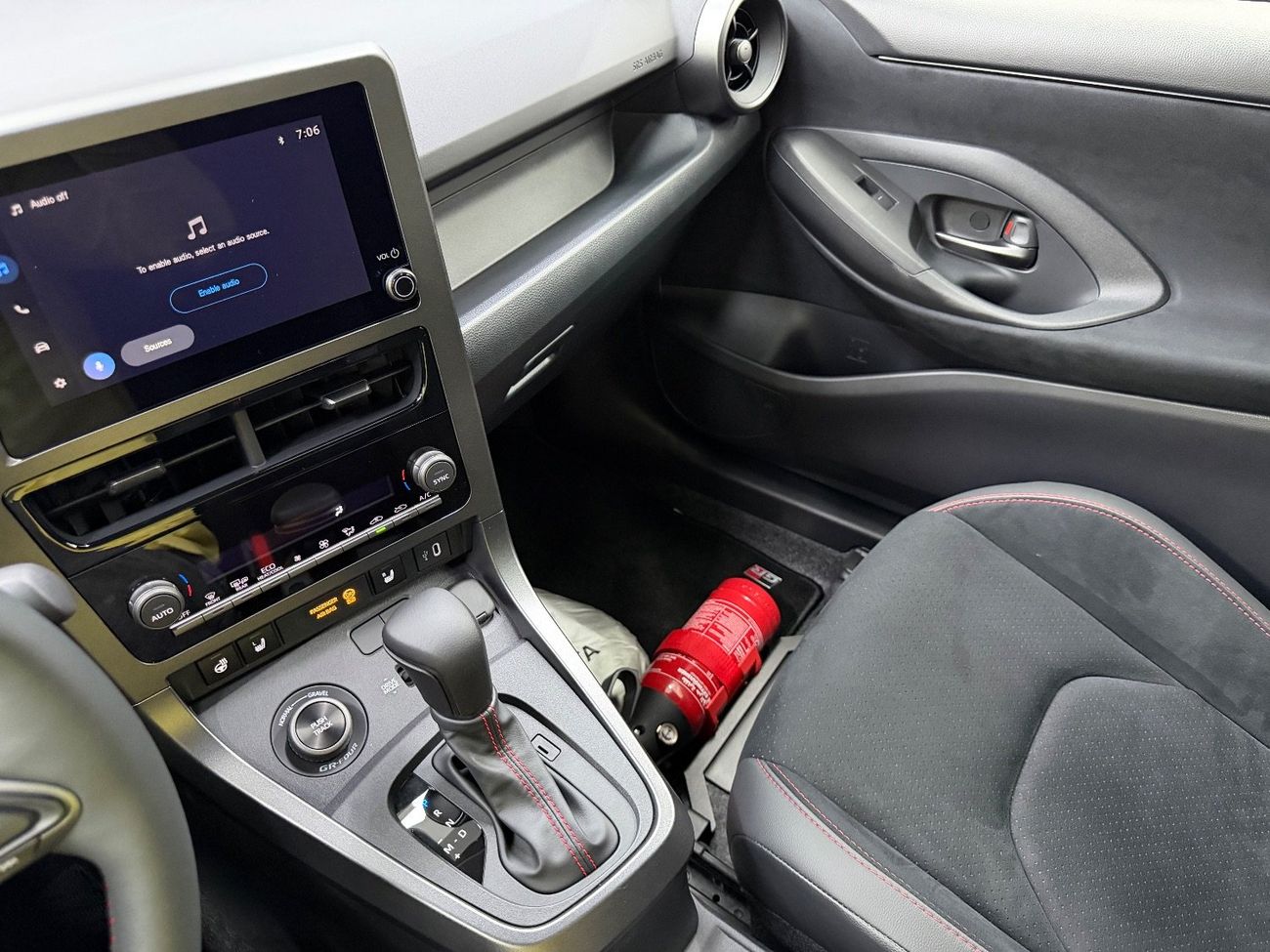 تويوتا يارس GCC .. BRAND NEW .. O km .. GR