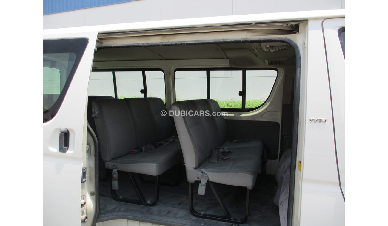 Toyota Hiace 14 passenger 2013 gulf space