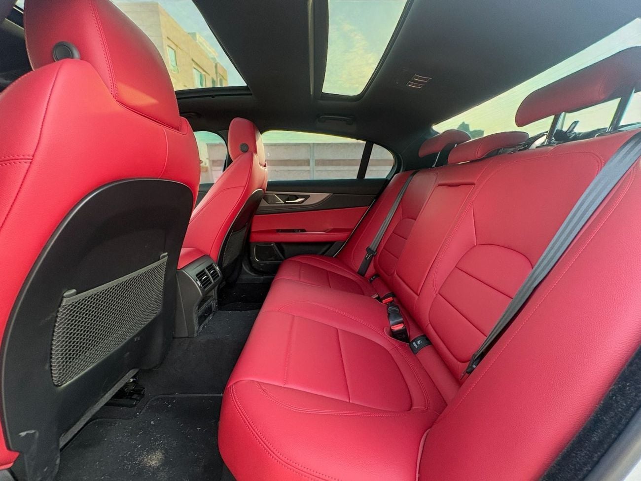 Jaguar XE S P250 2.0L