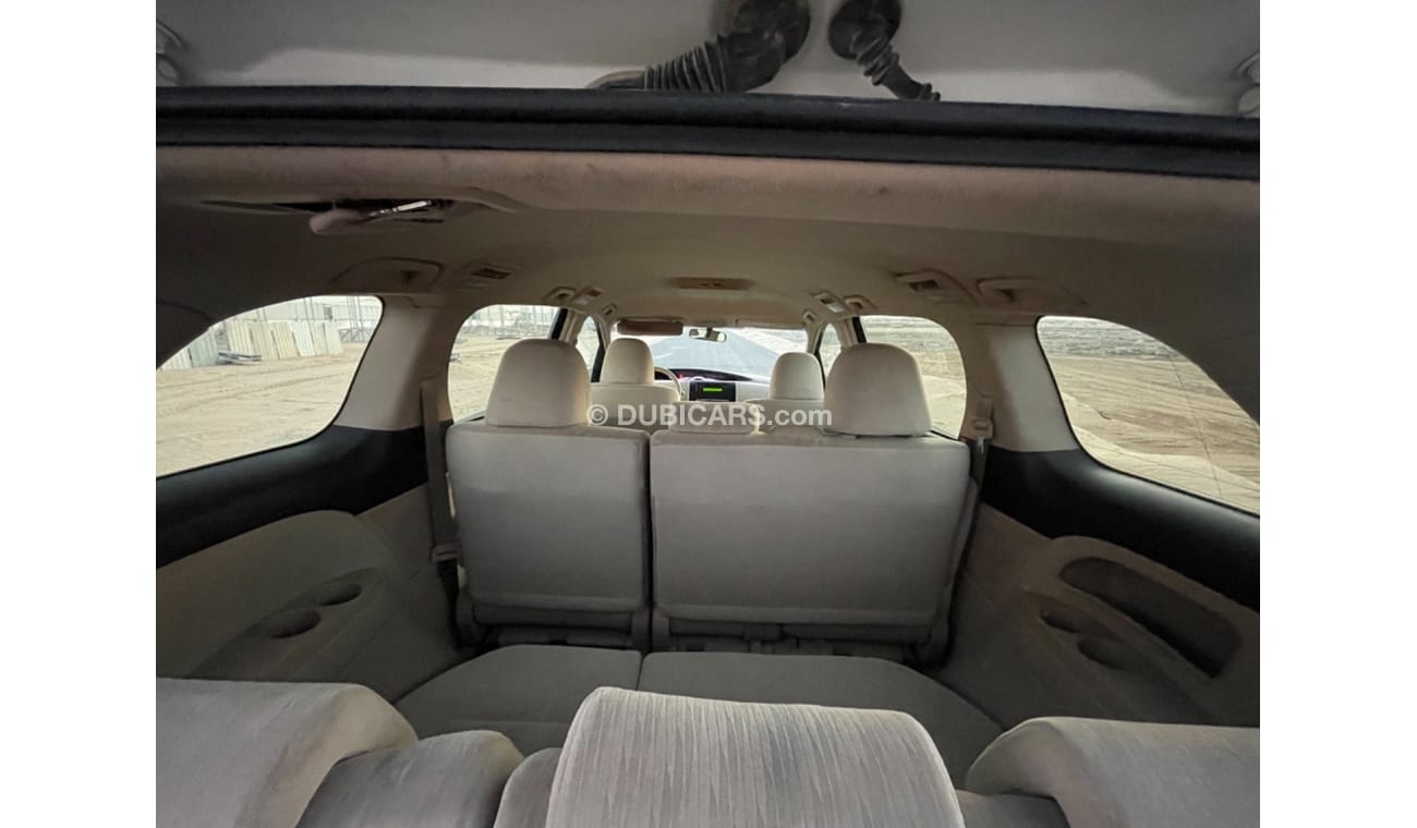 Toyota Previa SE Toyota previa 2015 GCC