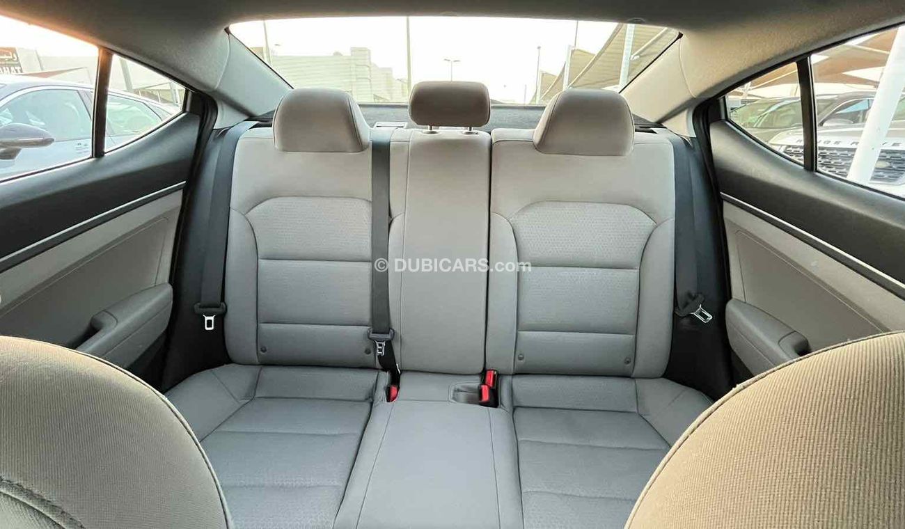 Hyundai Elantra ‏ ‏