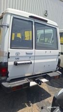 Toyota Land Cruiser 70 TOYOTA LAND CRUISER LC78 4.0L AT