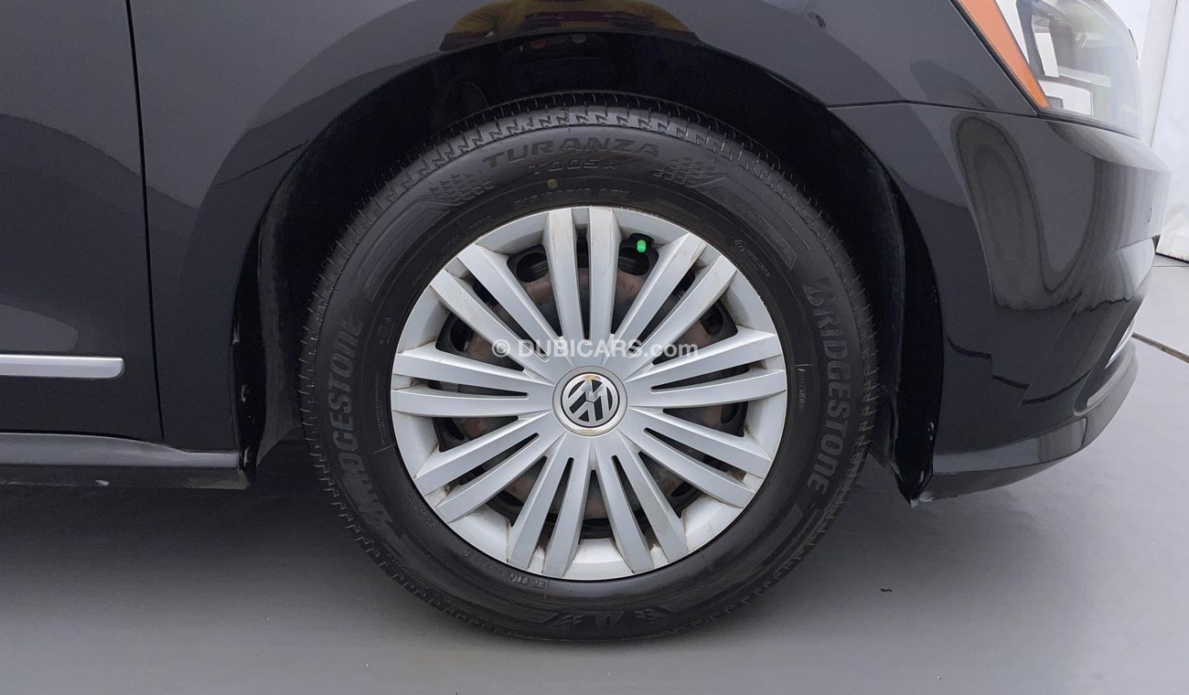 Volkswagen Passat TRENDLINE 2.5 | Zero Down Payment | Free Home Test Drive