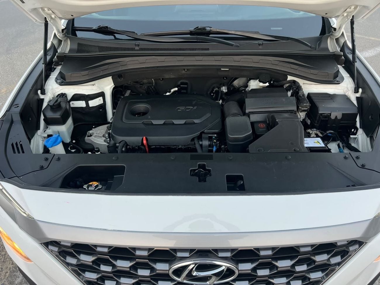 هيونداي سانتا في هيونداي سانتافي FE ,SE 2.4L V4 - كاميرا خلفية وحساس - AWD 4x4 - 2020