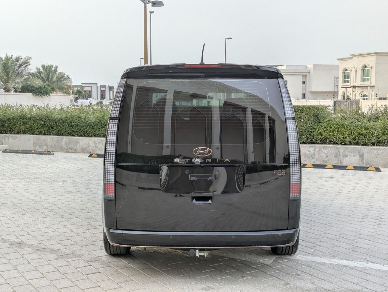 هيونداي ستاريا Hyundai staria 2022 LHD black colour