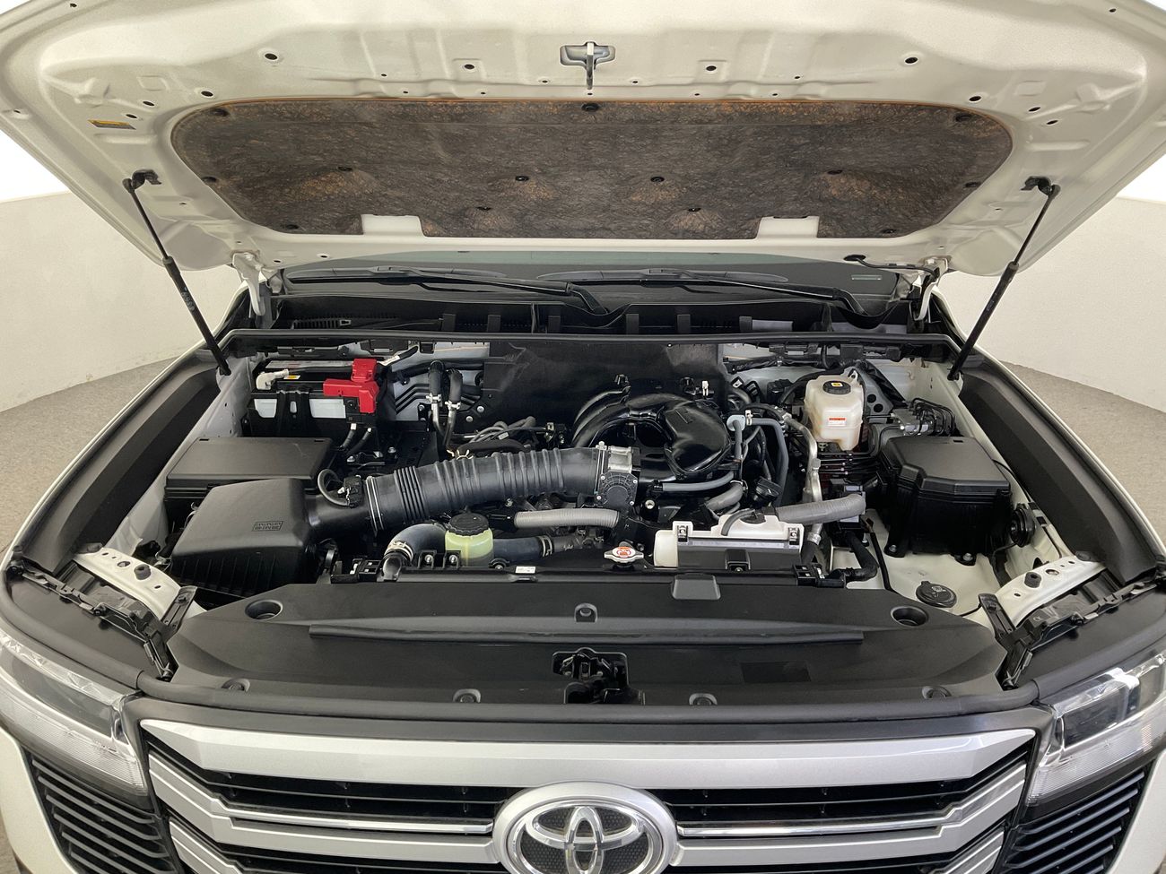 تويوتا لاند كروزر EXR | شامل الضمان | 0 ﺪﻔﻋﺓ ﺃﻮﻟﻯ