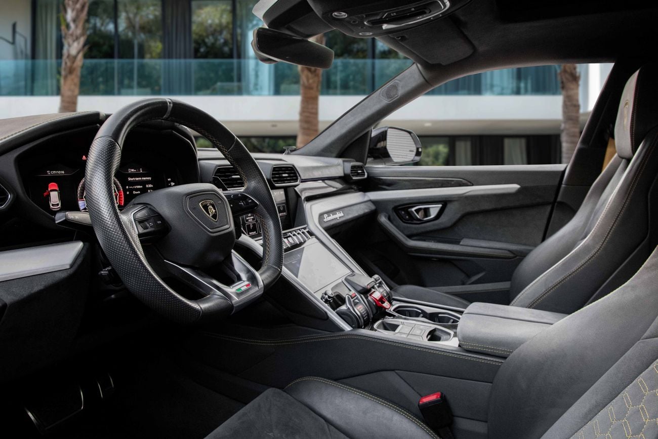 Lamborghini Urus Urus | 11,750 P.M | 0% Downpayment | Lamborghini Urus Pristine Condition!
