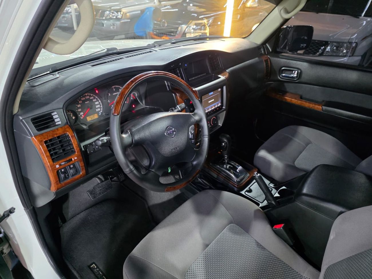 Nissan Patrol Safari Safari 4.8L A/T