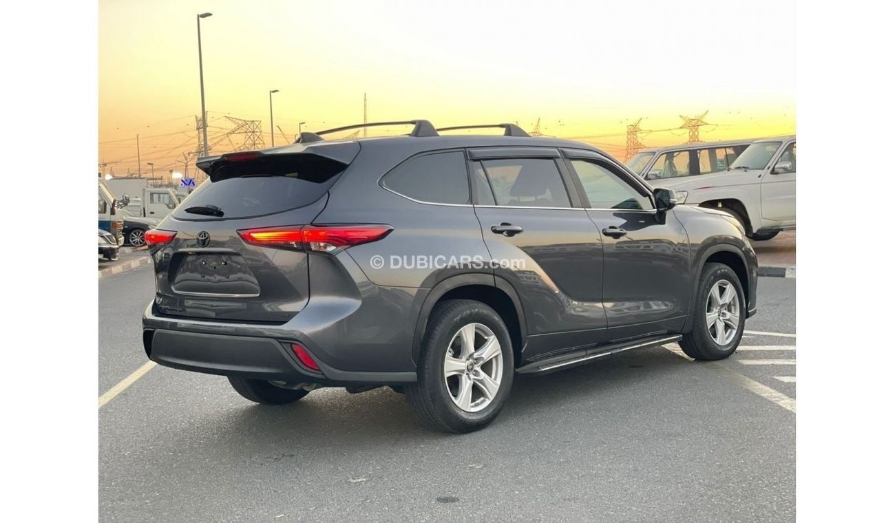 Toyota Highlander “Offer”2023 Toyota Highlander LE+ With BSM Radar 2.4L Turbo - 2 Keys - - UAE PASS