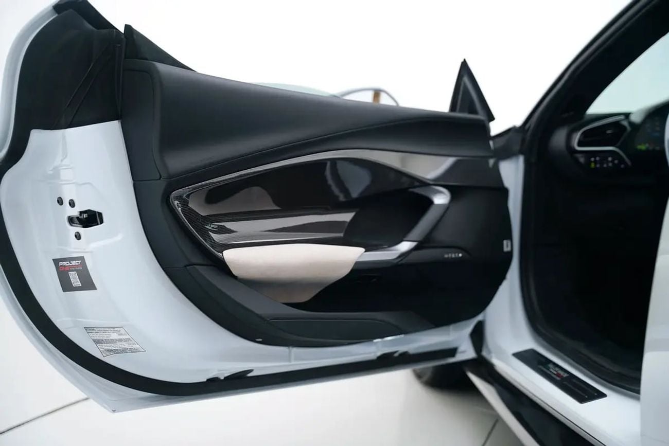 فيراري 296 GTS CAVALCADE EDITION 1 OF 10 WITH 7 YEARS SERVICE CONTRACT