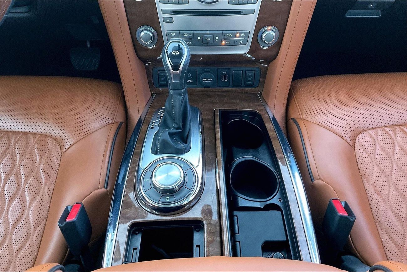 بي أم دبليو M850i M-Sport Package | شامل الضمان | 0 ﺪﻔﻋﺓ ﺃﻮﻟﻯ