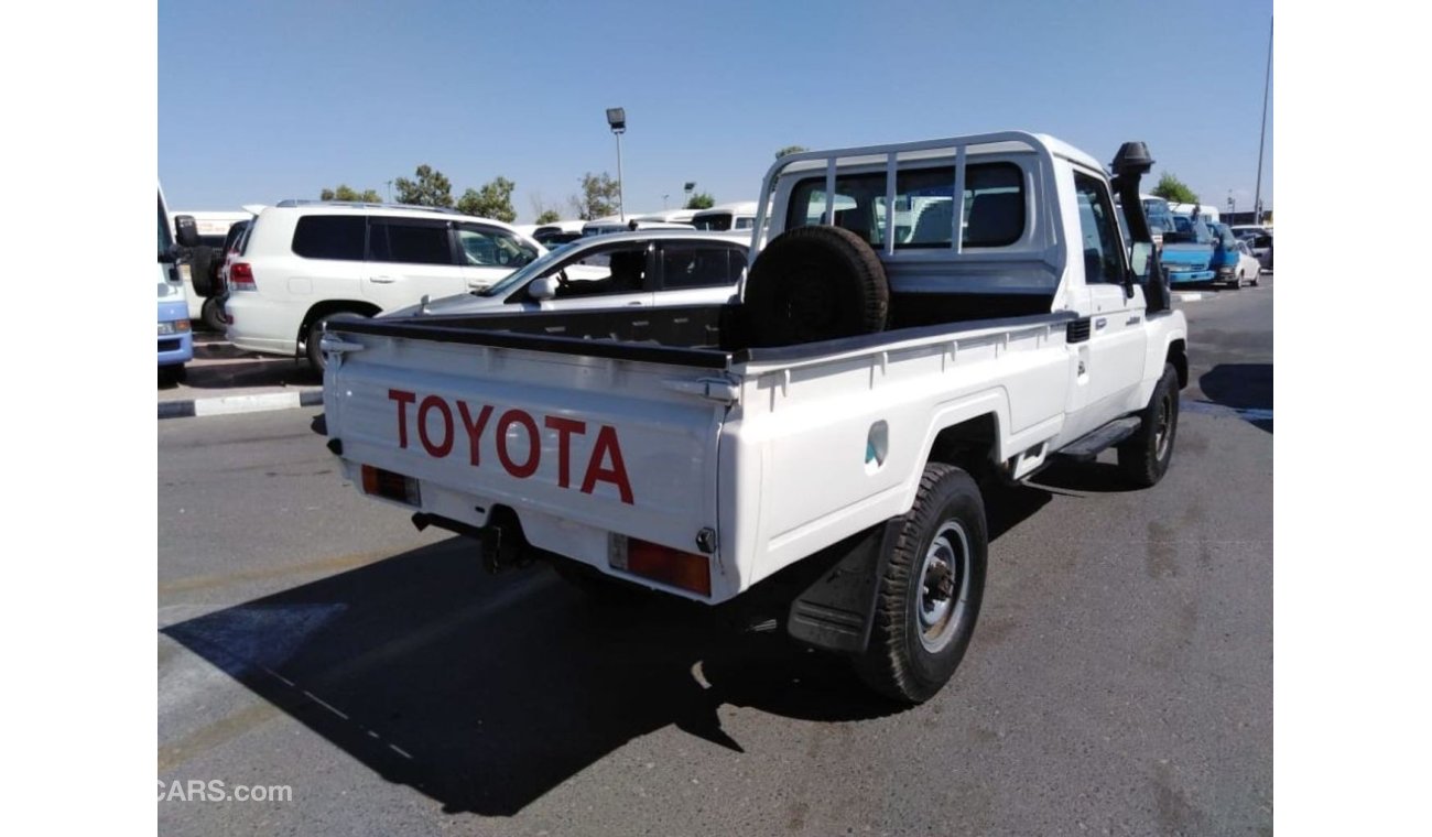 Toyota Land Cruiser Pick Up Land Cruiser Pickup  Single Cabin (Stock no PM 101 )