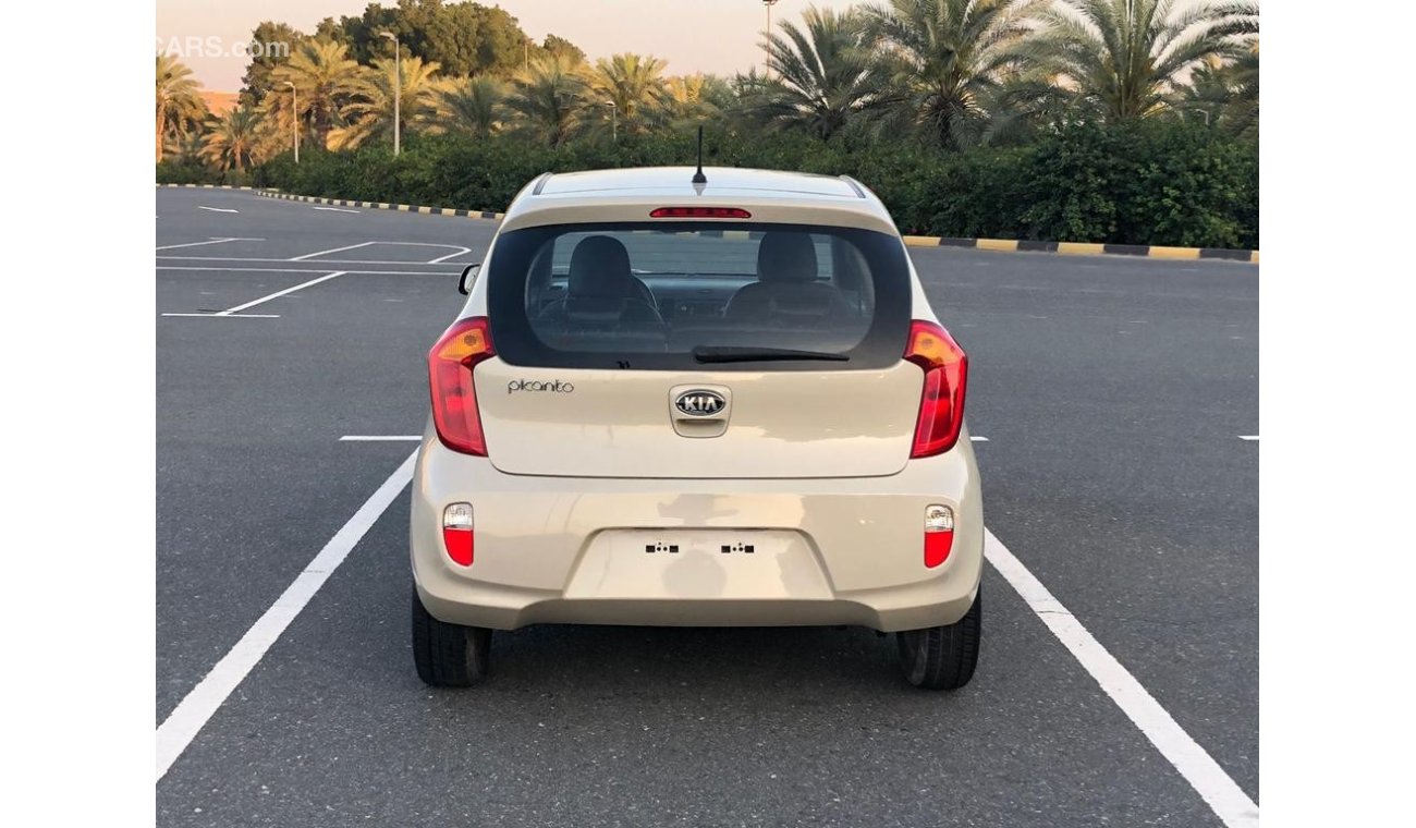 Kia Picanto EX Plus MODEL 2014 GCC CAR PERFECT CONDITION INSIDE AND OUTSIDE LOW MILEAGE