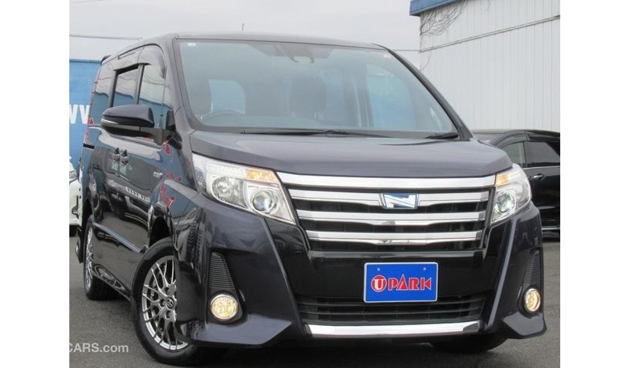 Toyota Noah ZWR80W