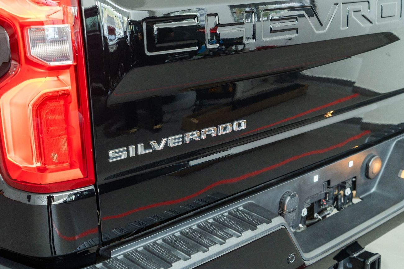 Chevrolet Silverado LT Trail-boss Z71  5.3