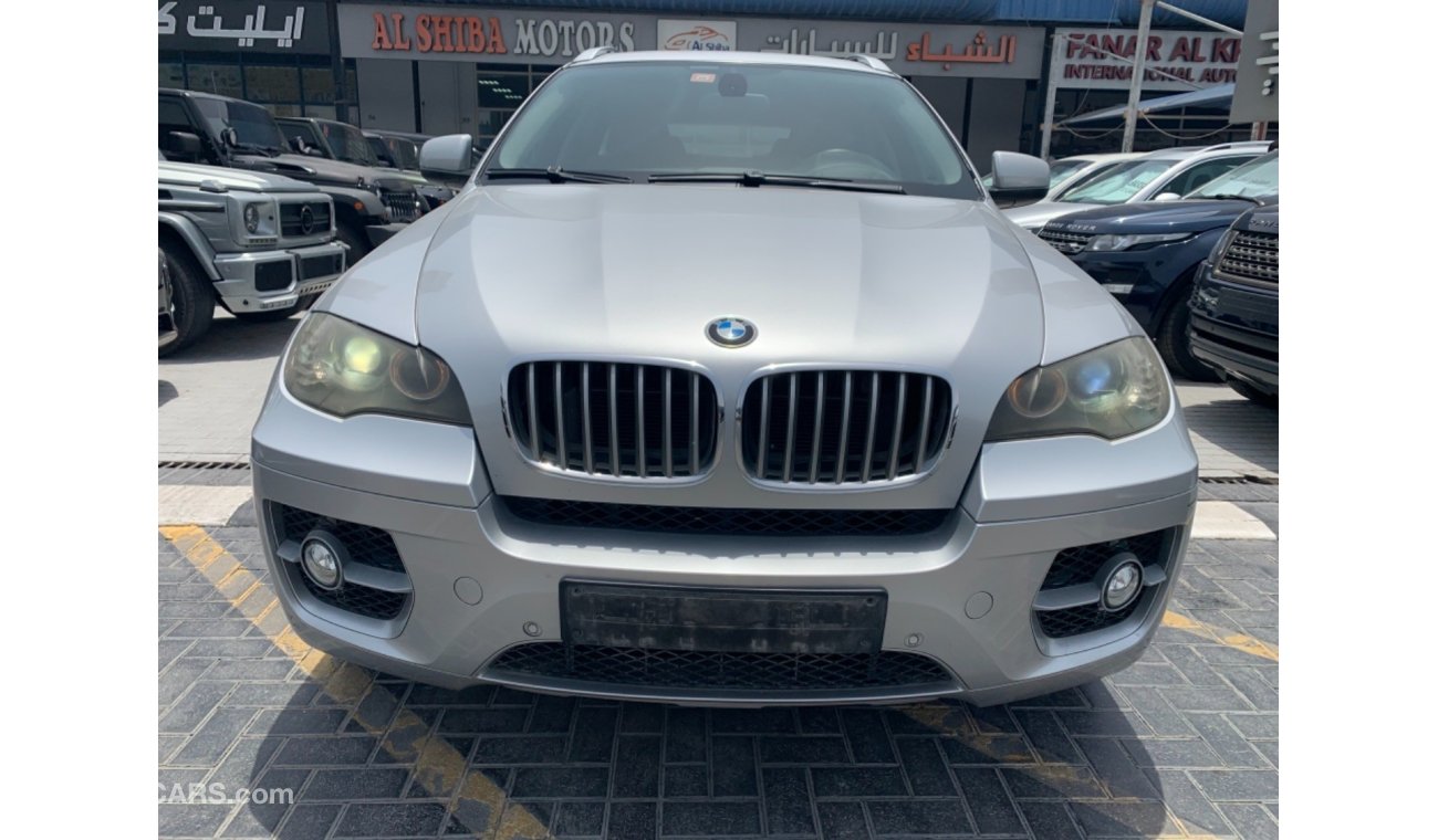 بي أم دبليو X6 V8