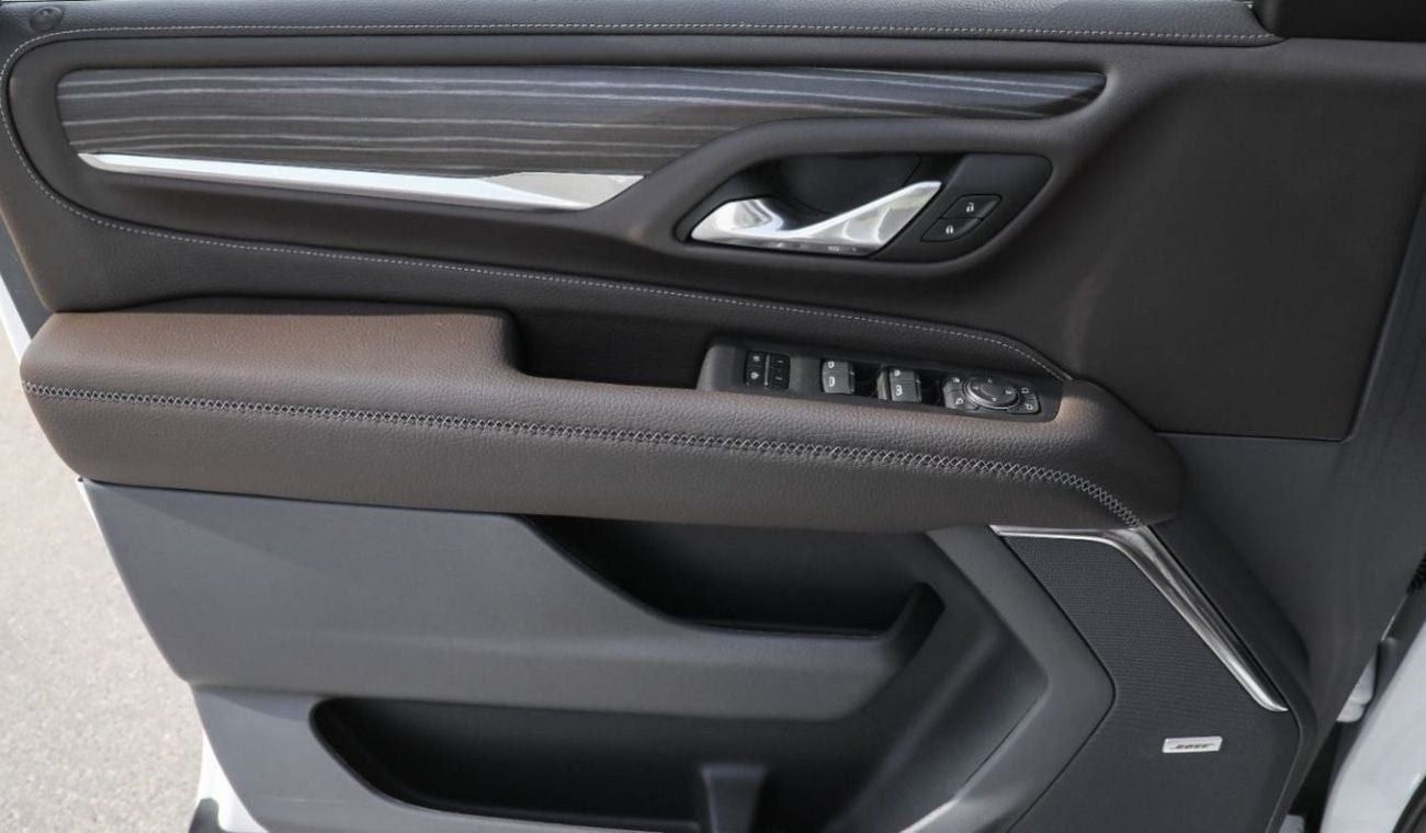 جي أم سي يوكون Denali 4WD + TV 8-Seaters. GCC. Local Registration + 5%