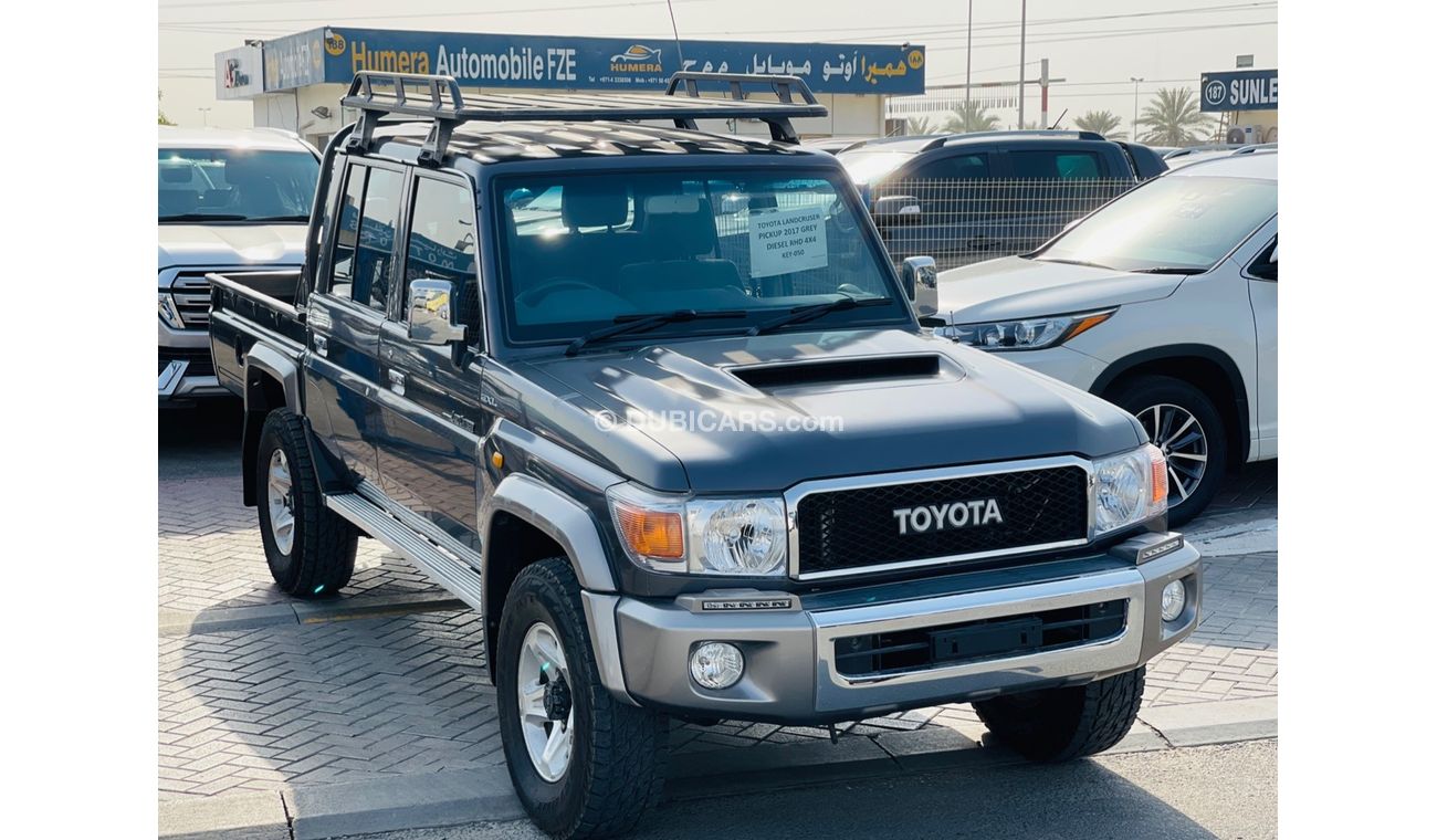 Toyota Land Cruiser Pick Up Toyota Landcruiser double cabin pick up model 2017 Diesel engine color gray  car very good and clean